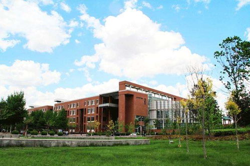 从吉林财经大学到吉林大学怎么走