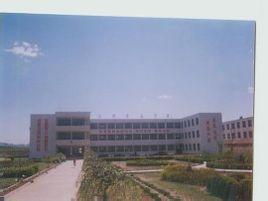 三门峡财经学院怎么样